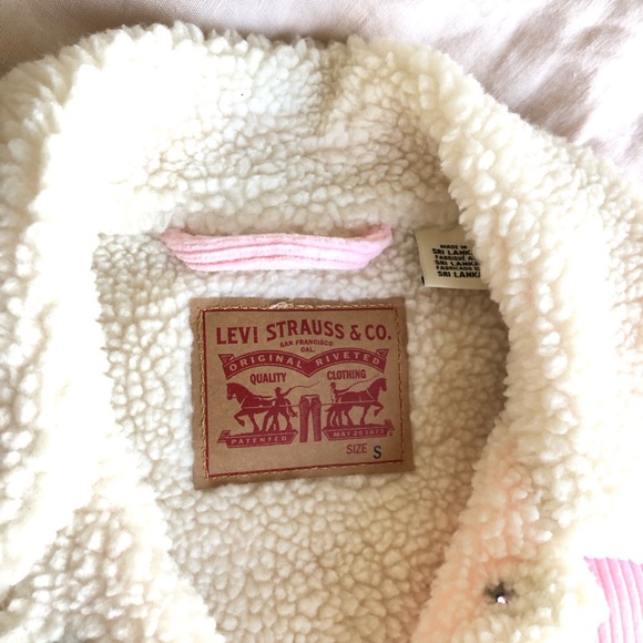 Levi’s Sherpa Trucker Jacket Pink 🌸 - Picture 4 of 8